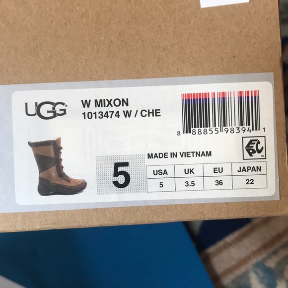 UGG Australia Women's Mixon Waterproof Snow Boots Size 5 - Picture 10 of 10